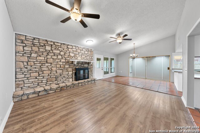 Image 5 of 33 For 9210 Overton