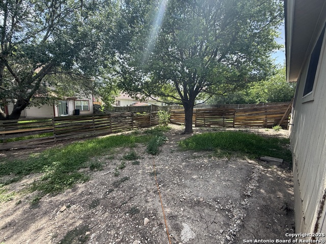 Image 12 of 34 For 11020 Monahan