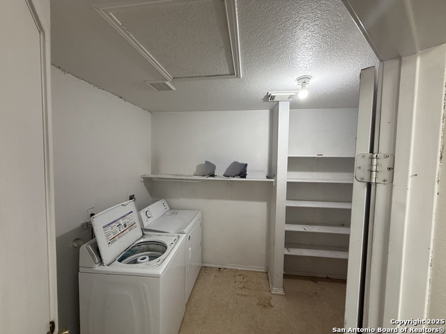 Image 6 of 34 For 11020 Monahan