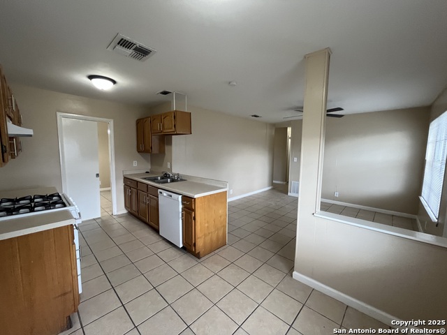 Listing photo id 13 for 7102 Glen Point