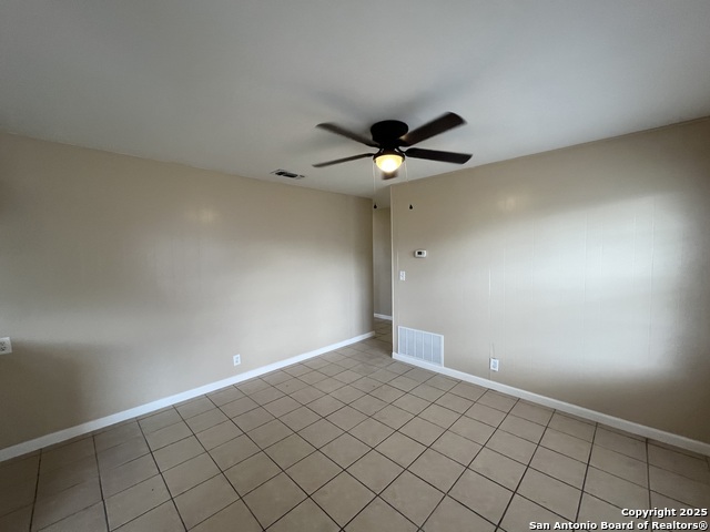 Listing photo id 14 for 7102 Glen Point