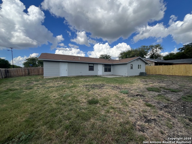 Listing photo id 4 for 7102 Glen Point
