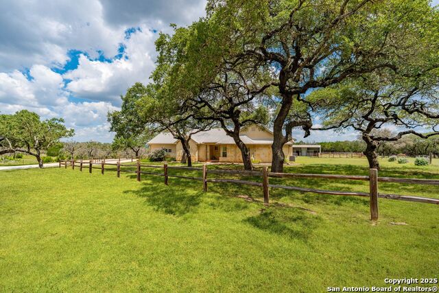Image 4 of 47 For 307 Pecan Pkwy