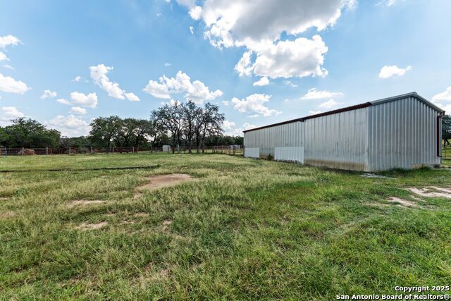 Image 43 of 47 For 307 Pecan Pkwy