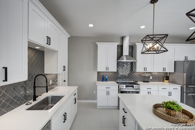 Image 15 of 38 For 515 Nolan  