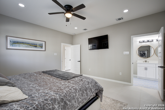 Image 18 of 38 For 515 Nolan  