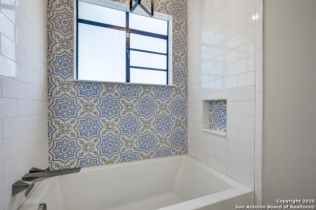 Image 24 of 38 For 515 Nolan  