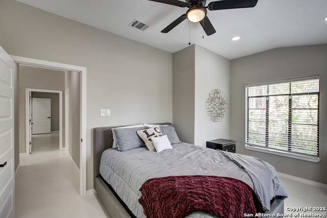 Image 26 of 38 For 515 Nolan  