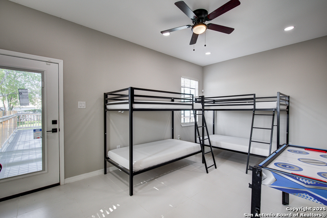 Image 29 of 38 For 515 Nolan  