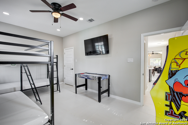 Image 30 of 38 For 515 Nolan  