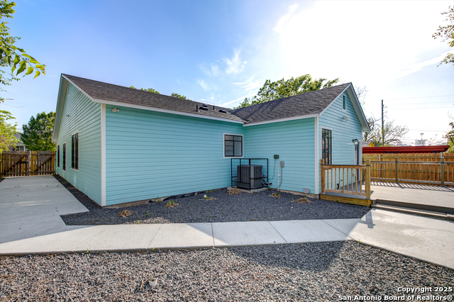 Image 35 of 38 For 515 Nolan  