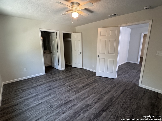 Listing photo id 20 for 1719 Schley