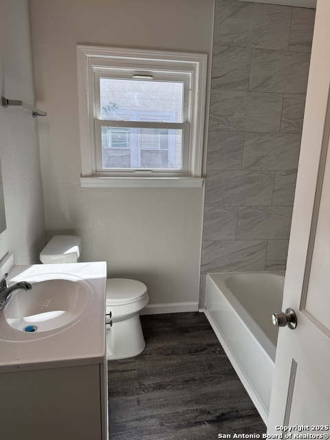 Listing photo id 5 for 1719 Schley