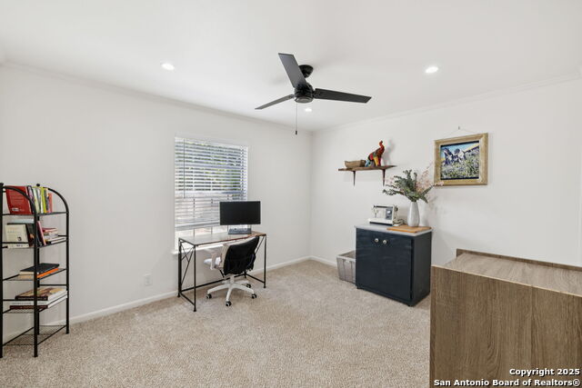 Image 23 of 37 For 102 Ruelle Ln  220-b