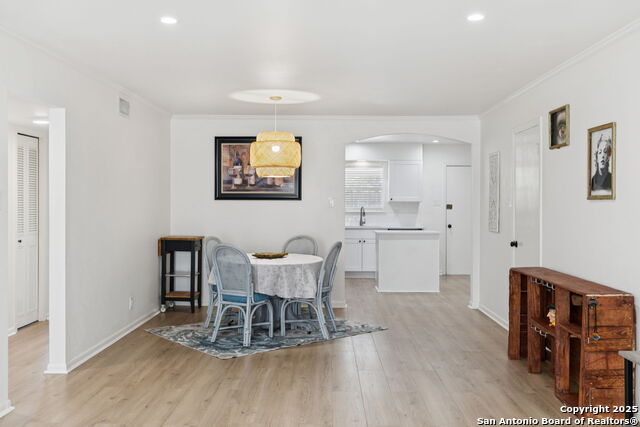Image 7 of 37 For 102 Ruelle Ln  220-b