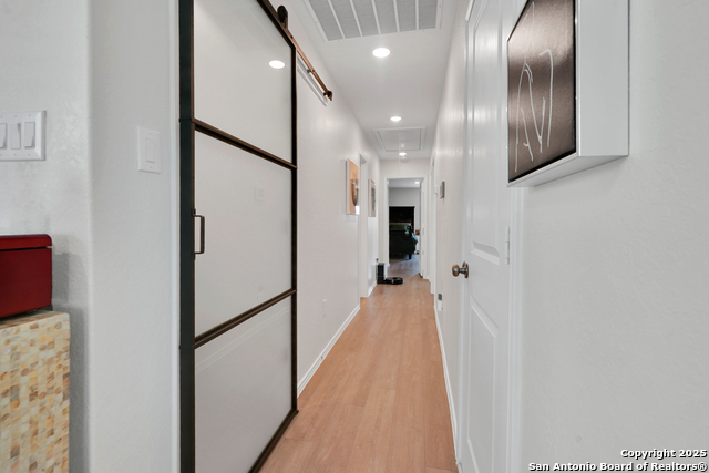 Image 14 of 29 For 8124 Nube Medina