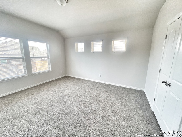 Listing photo id 11 for 1641 Couser Ave