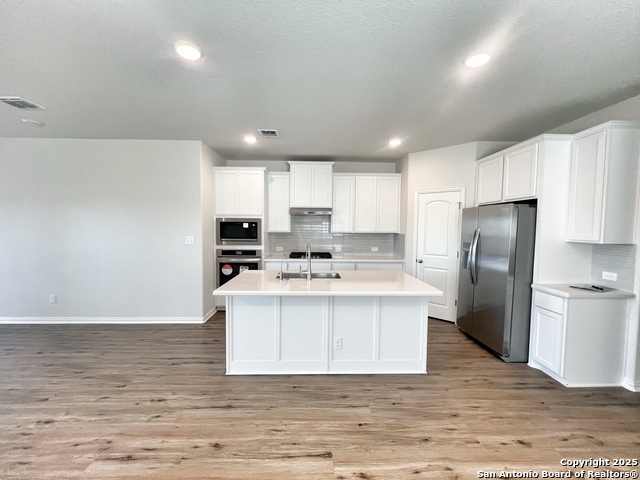 Listing photo id 17 for 1641 Couser Ave