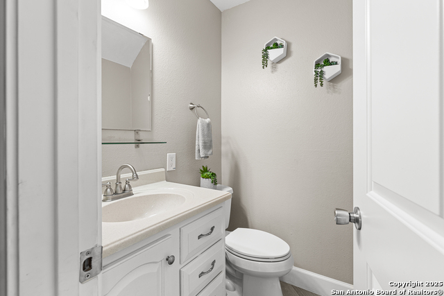 Listing photo id 10 for 9502 Campton Farms
