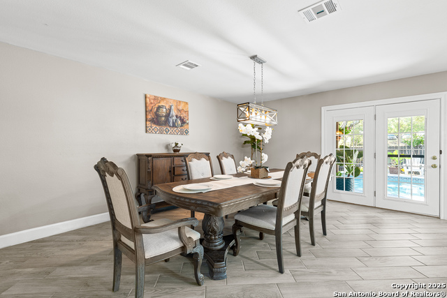 Listing photo id 11 for 9502 Campton Farms