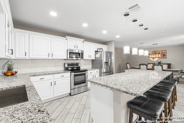 Listing photo id 15 for 9502 Campton Farms