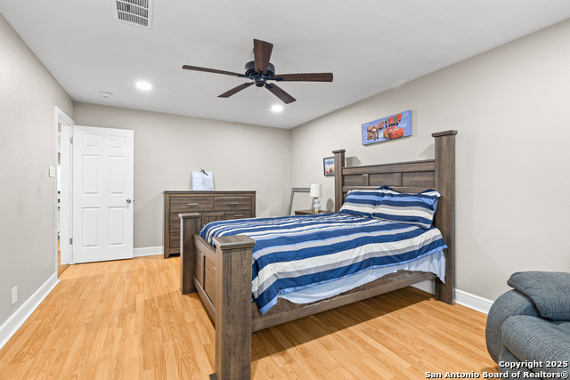 Listing photo id 30 for 9502 Campton Farms