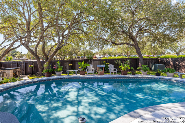 Listing photo id 31 for 9502 Campton Farms
