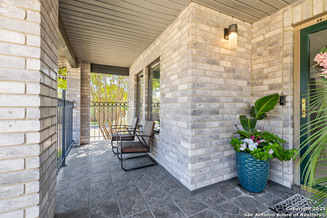 Listing photo id 4 for 9502 Campton Farms