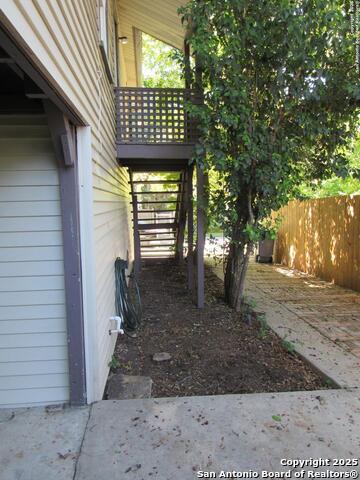 Image 8 of 9 For 240 Inslee Ave  #2