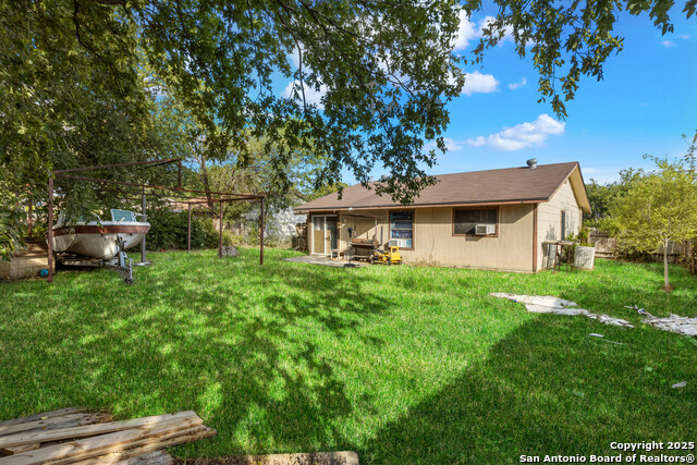 Listing photo id 6 for 8631 Sweet Maiden