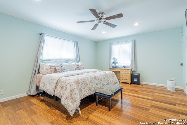 Image 15 of 32 For 6211 Birch Valley