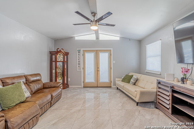 Image 20 of 32 For 6211 Birch Valley