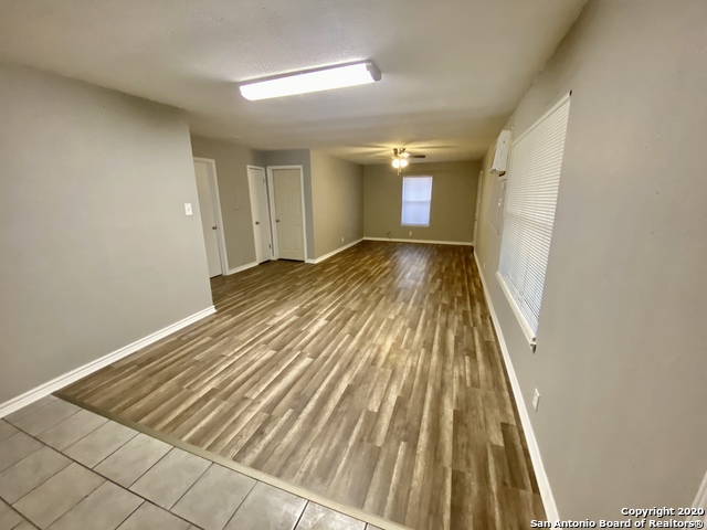 Listing photo id 12 for 430 Formosa Blvd W 1