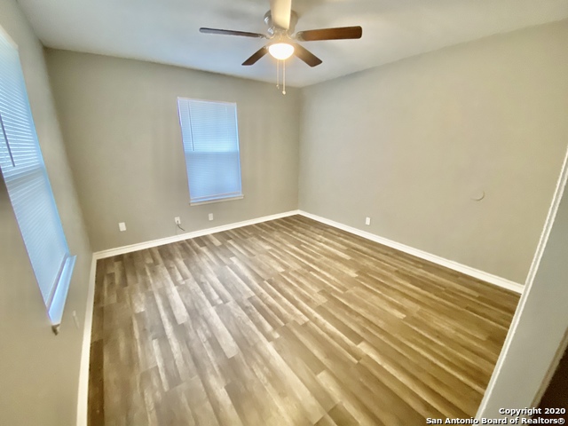 Listing photo id 5 for 430 Formosa Blvd W 1