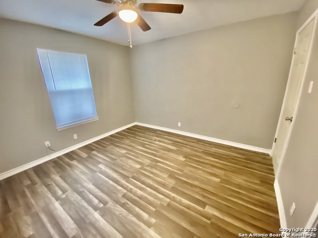 Listing photo id 6 for 430 Formosa Blvd W 1