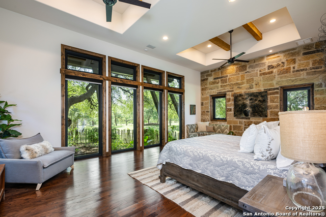 Listing photo id 13 for 30350 Ralph Fair Road