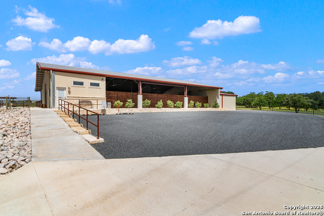 Listing photo id 77 for 30350 Ralph Fair Road