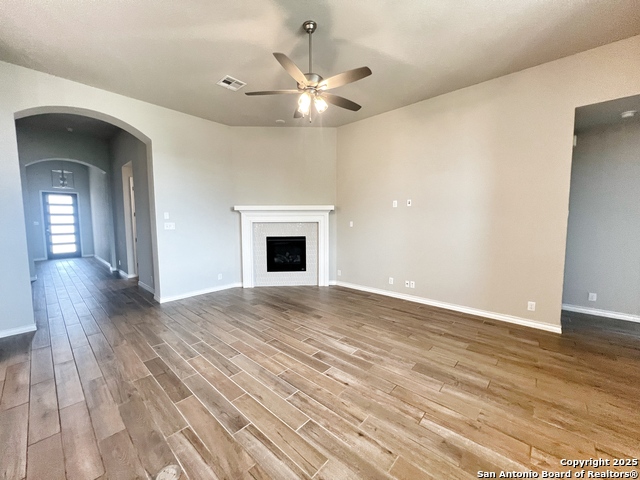 Listing photo id 11 for 1567 Terrys Gate
