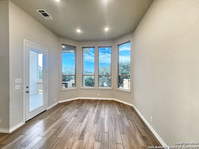 Listing photo id 13 for 1567 Terrys Gate