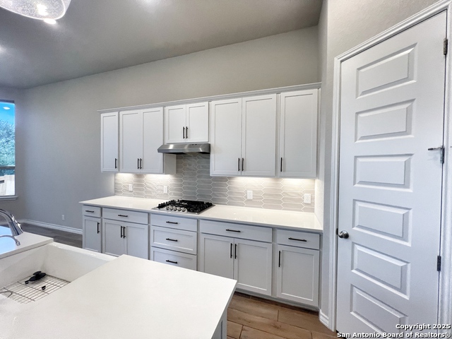 Listing photo id 14 for 1567 Terrys Gate