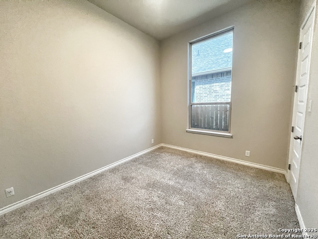 Listing photo id 3 for 1567 Terrys Gate