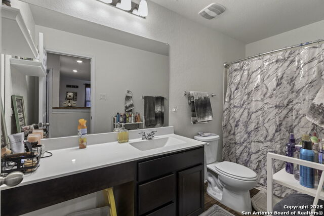 Image 21 of 26 For 630 Anthem Ln