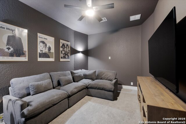 Listing photo id 25 for 2119 Kerrisdale Dr.