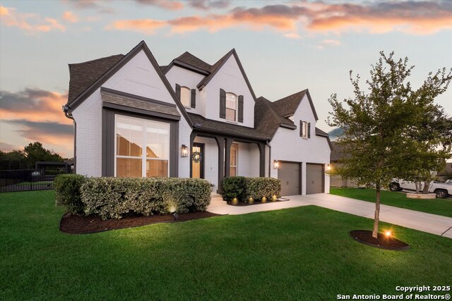 Listing photo id 4 for 2119 Kerrisdale Dr.
