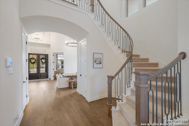 Listing photo id 7 for 2119 Kerrisdale Dr.