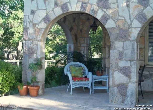 Image 11 of 13 For 817 Bismark