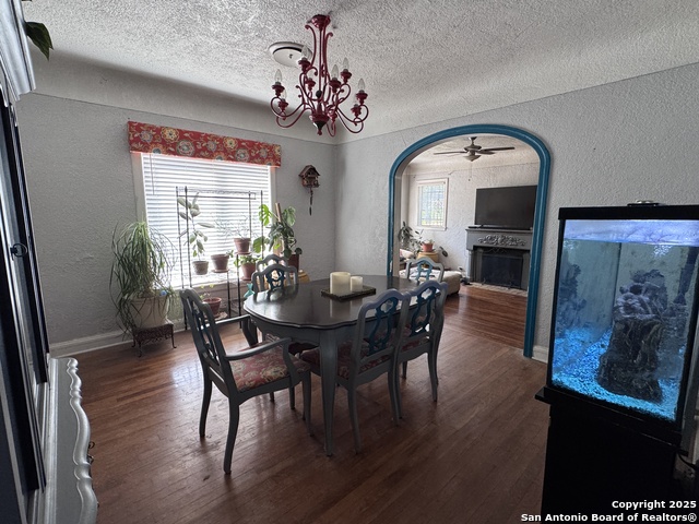 Image 5 of 13 For 817 Bismark