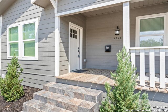 Image 2 of 31 For 1735 Center