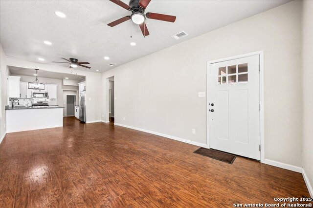 Image 4 of 31 For 1735 Center