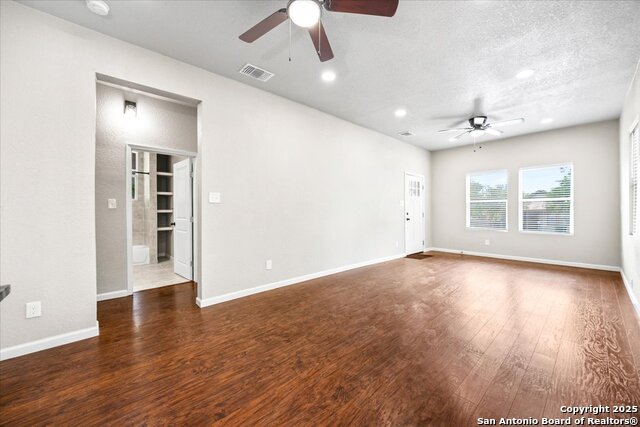 Image 5 of 31 For 1735 Center